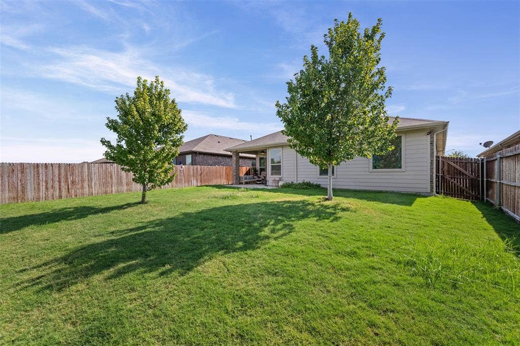 15852 Back Nine Road, Fort Worth, TX 76177