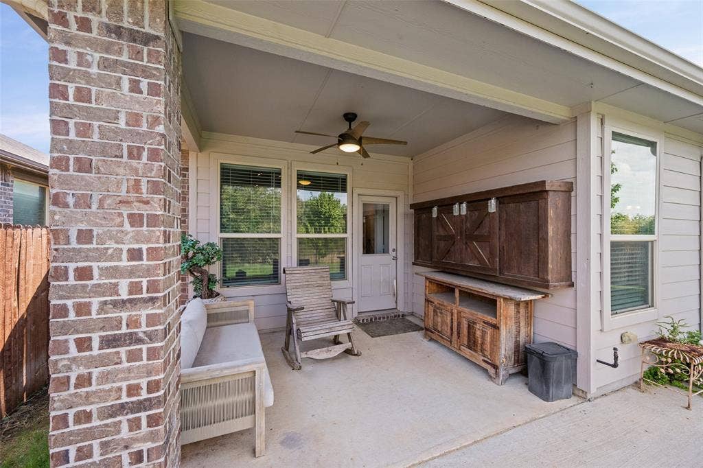 15852 Back Nine Road, Fort Worth, TX 76177