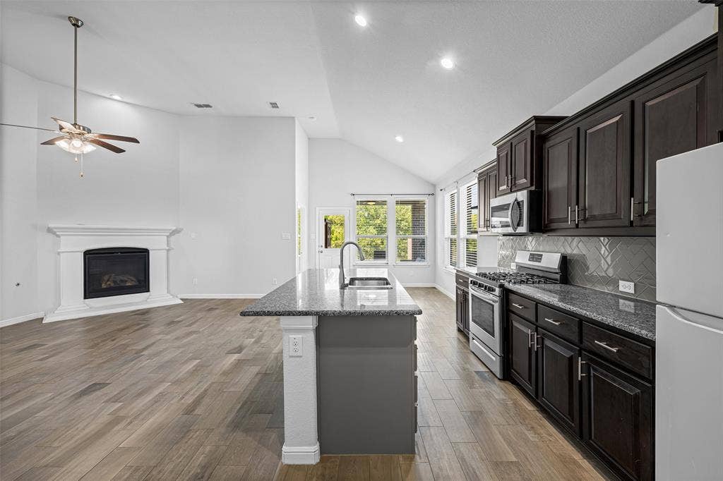 15852 Back Nine Road, Fort Worth, TX 76177