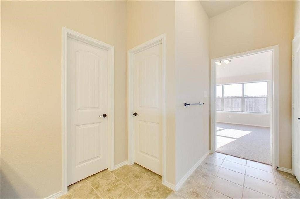 231 Frontier Drive, Waxahachie, TX 75167 231 Frontier Drive, Waxahachie, TX 75167