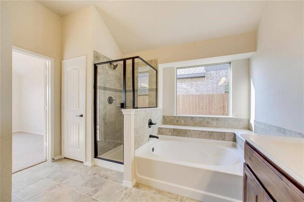 231 Frontier Drive, Waxahachie, TX 75167 231 Frontier Drive, Waxahachie, TX 75167