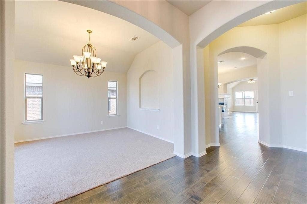 231 Frontier Drive, Waxahachie, TX 75167 231 Frontier Drive, Waxahachie, TX 75167