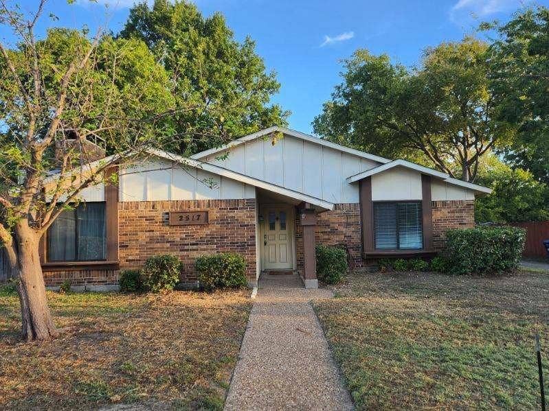 Property photo for 2517 Hollydale Drive, Garland, TX