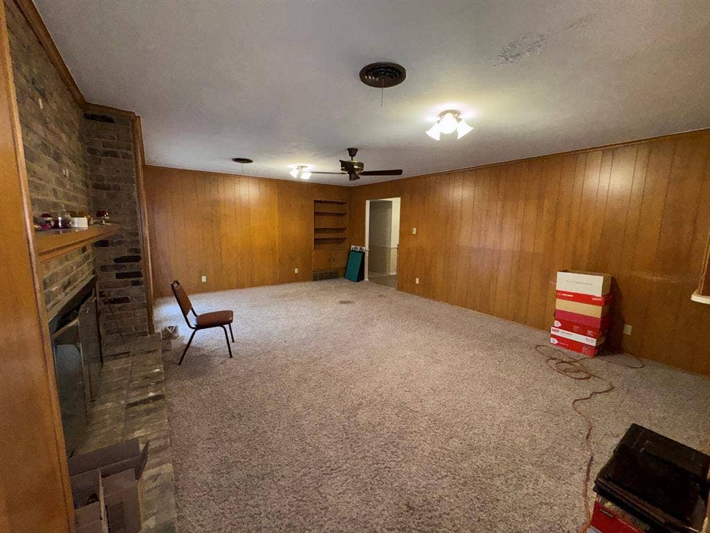 806 Sharpshire Street, Grand Prairie, TX 75050 806 Sharpshire Street, Grand Prairie, TX 75050