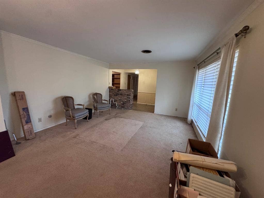 806 Sharpshire Street, Grand Prairie, TX 75050 806 Sharpshire Street, Grand Prairie, TX 75050