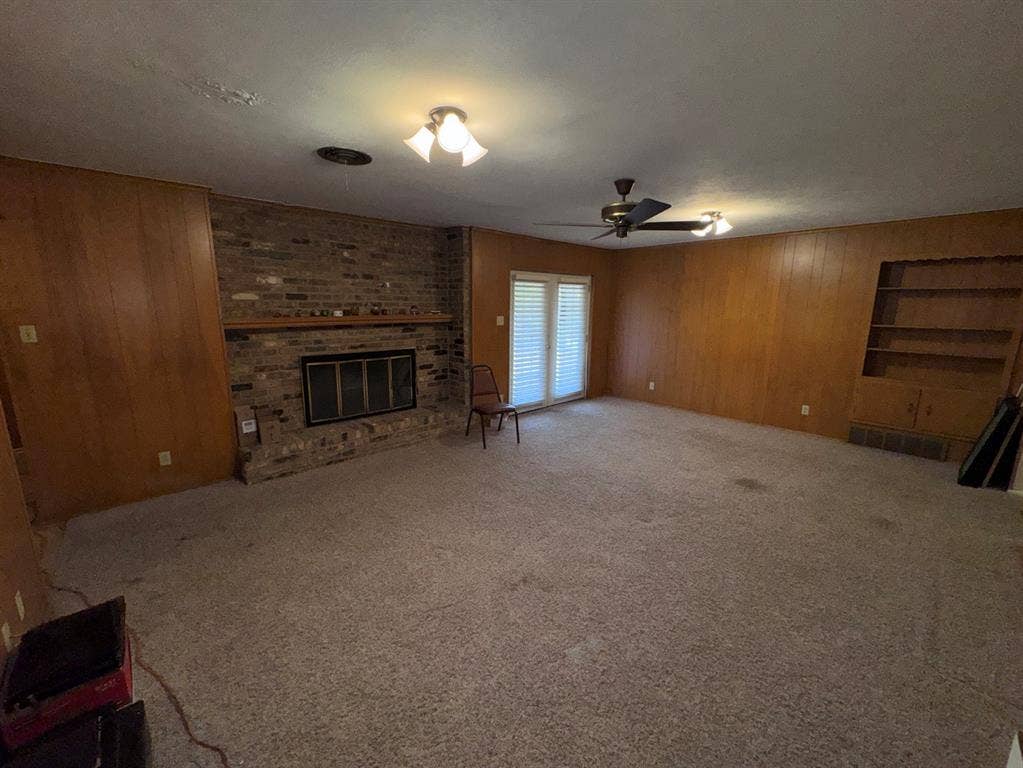 806 Sharpshire Street, Grand Prairie, TX 75050 806 Sharpshire Street, Grand Prairie, TX 75050