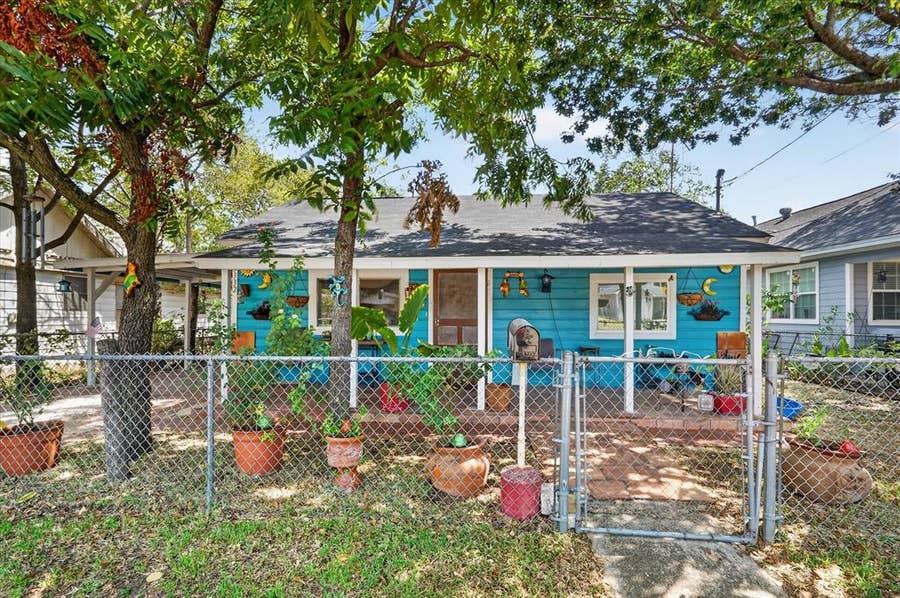 Property photo for 3332 Coronet Boulevard, Dallas, TX