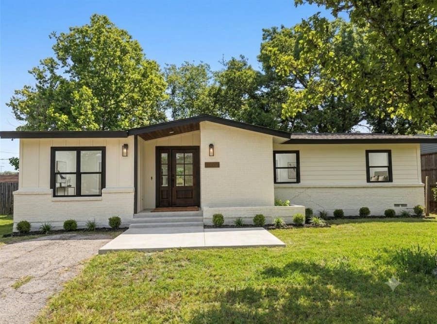Property photo for 2305 Lockhart Avenue, Dallas, TX