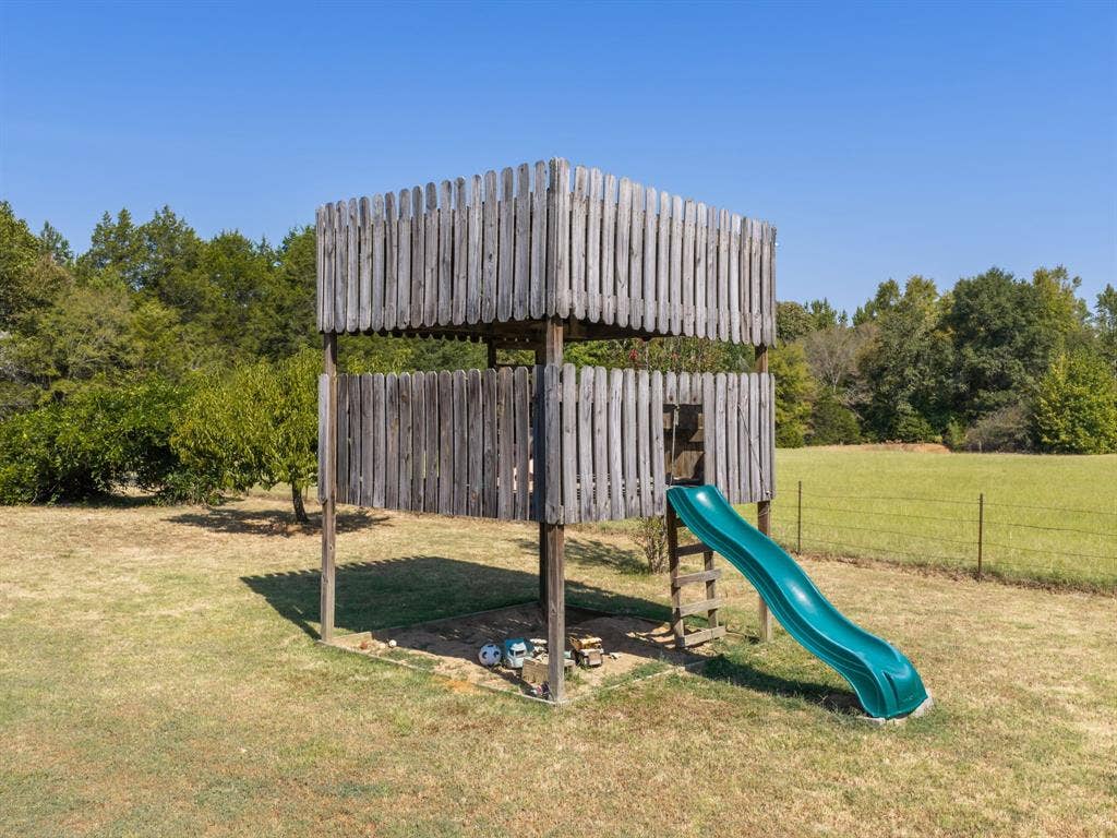 4475 County Road 3800, Athens, TX 75752 4475 County Road 3800, Athens, TX 75752