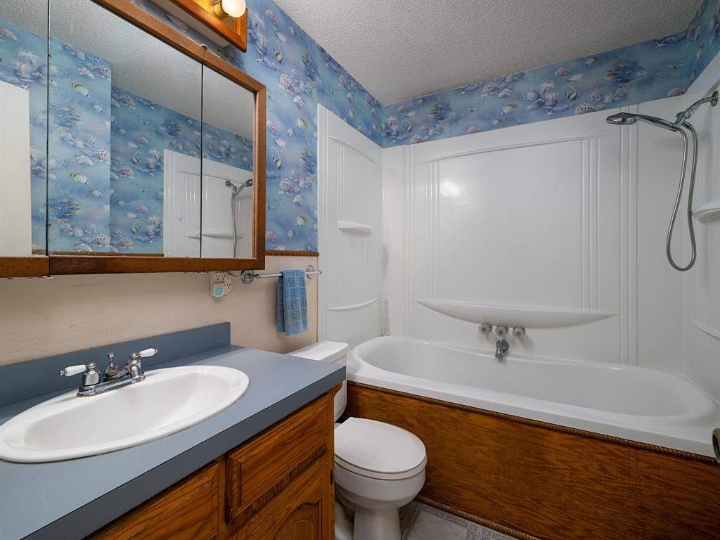 4475 County Road 3800, Athens, TX 75752 4475 County Road 3800, Athens, TX 75752