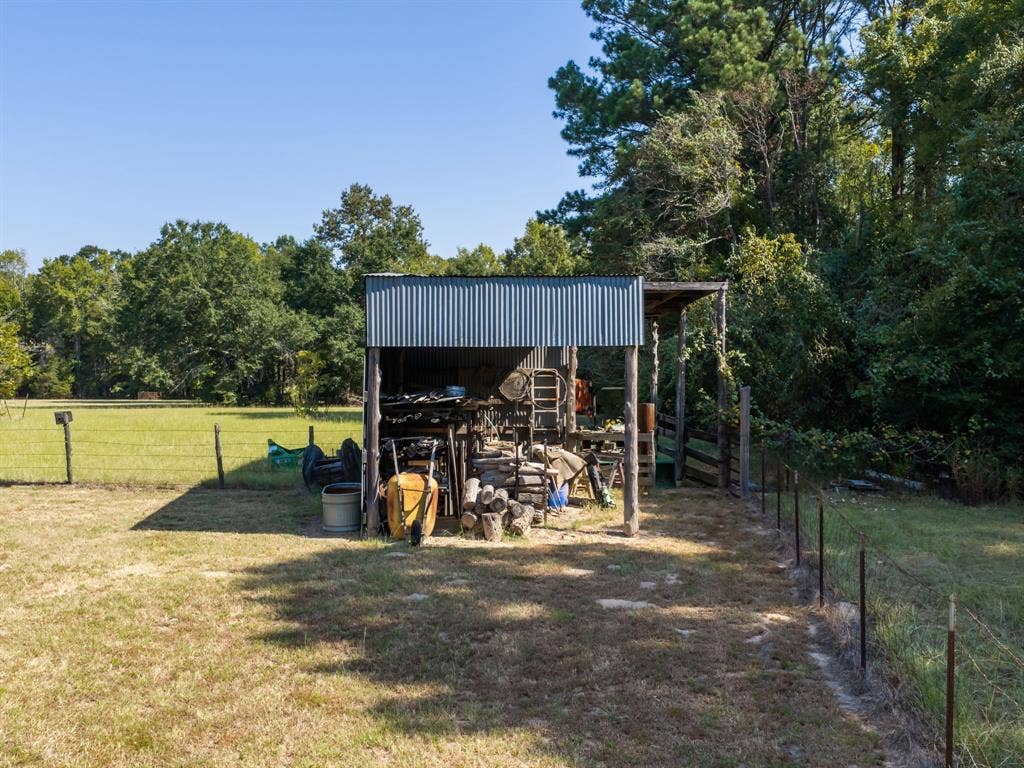 4475 County Road 3800, Athens, TX 75752 4475 County Road 3800, Athens, TX 75752