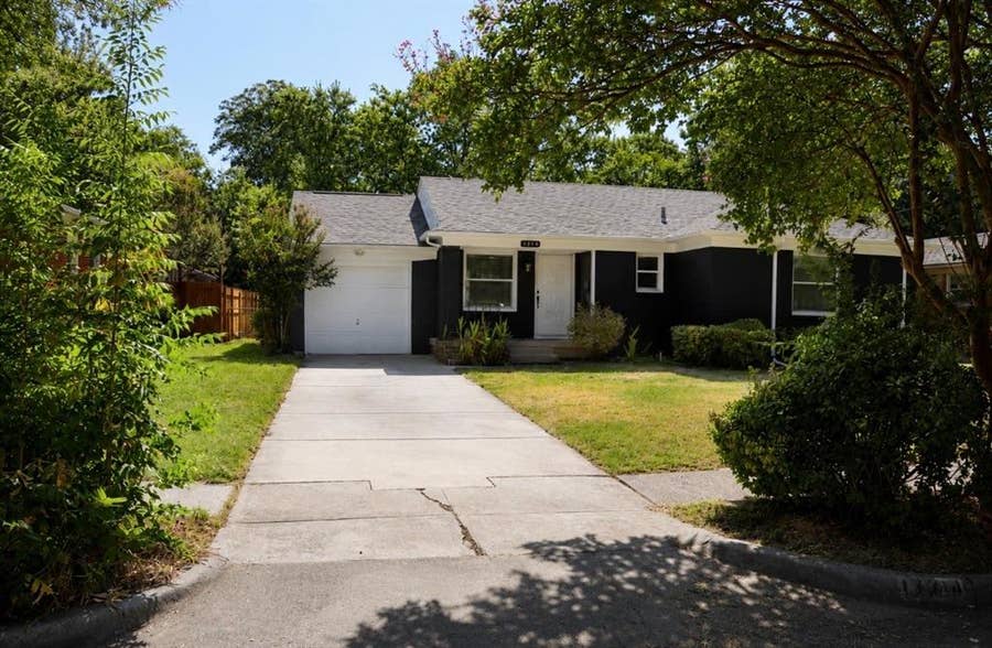 Property photo for 11214 Ulloa Lane, Dallas, TX