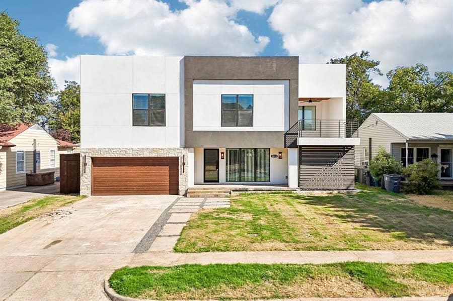Property photo for 3889 Davila Drive, Dallas, TX