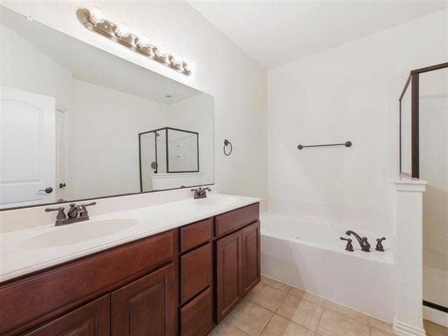 7817 Fox Horn Drive, Irving, TX 75063 7817 Fox Horn Drive, Irving, TX 75063