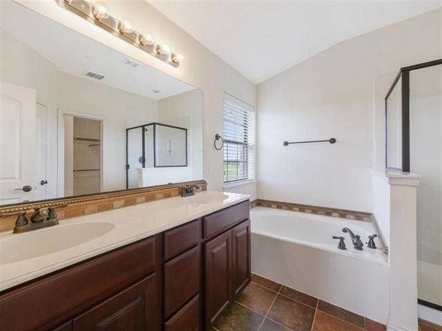 7817 Fox Horn Drive, Irving, TX 75063 7817 Fox Horn Drive, Irving, TX 75063