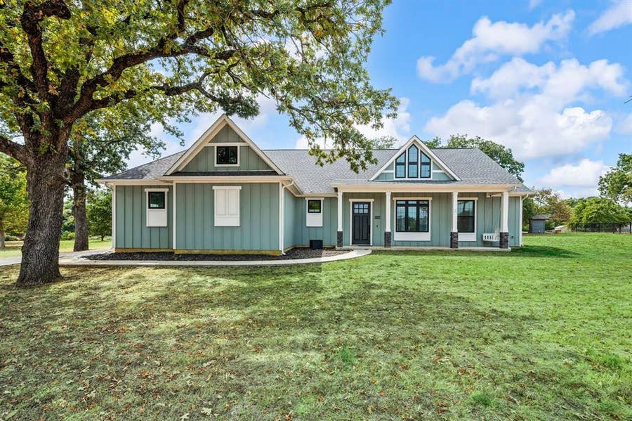 Property photo for 1350 Randol Mill Avenue, Keller, TX
