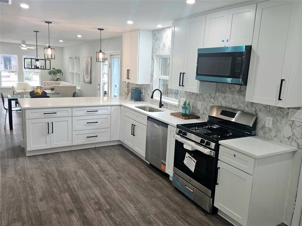 2551 Kingston Street, Dallas, TX 75211