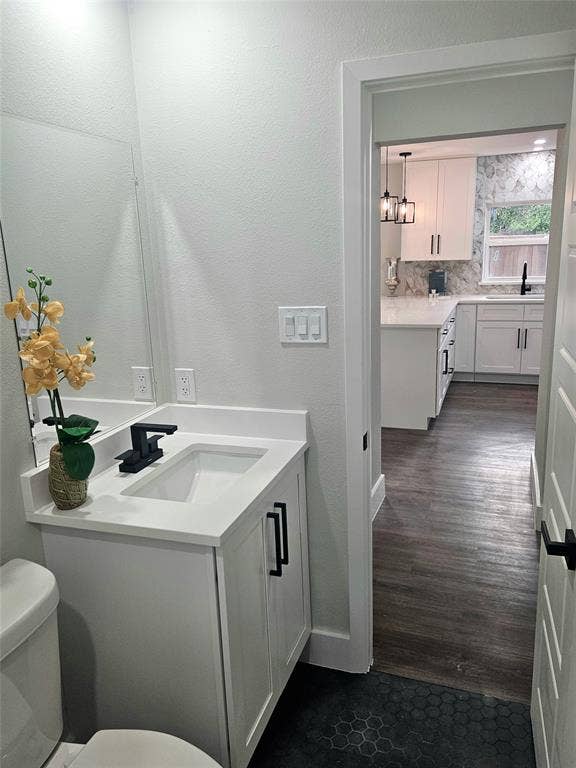 2nd Full Bathroom