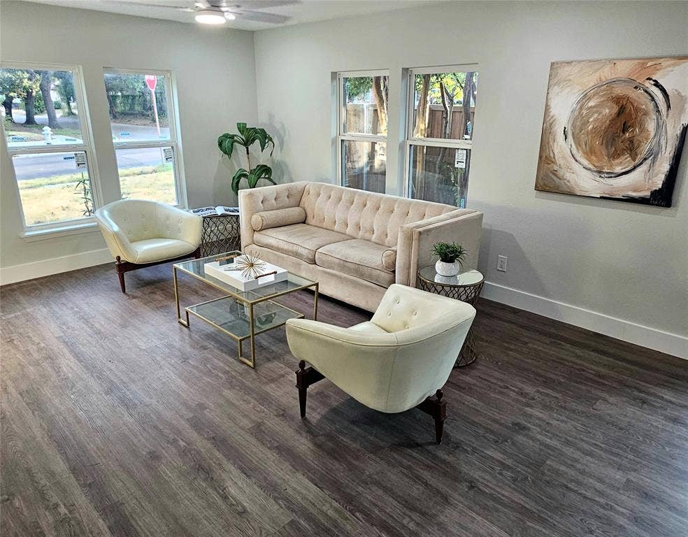 2551 Kingston Street, Dallas, TX 75211