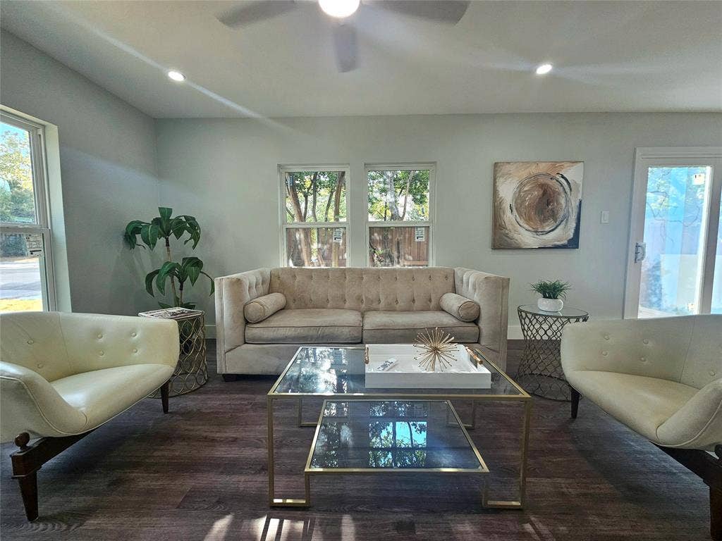 2551 Kingston Street, Dallas, TX 75211