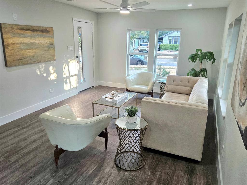 2551 Kingston Street, Dallas, TX 75211