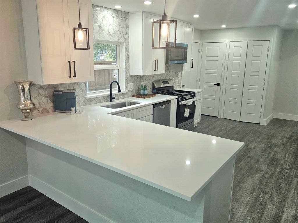 2551 Kingston Street, Dallas, TX 75211