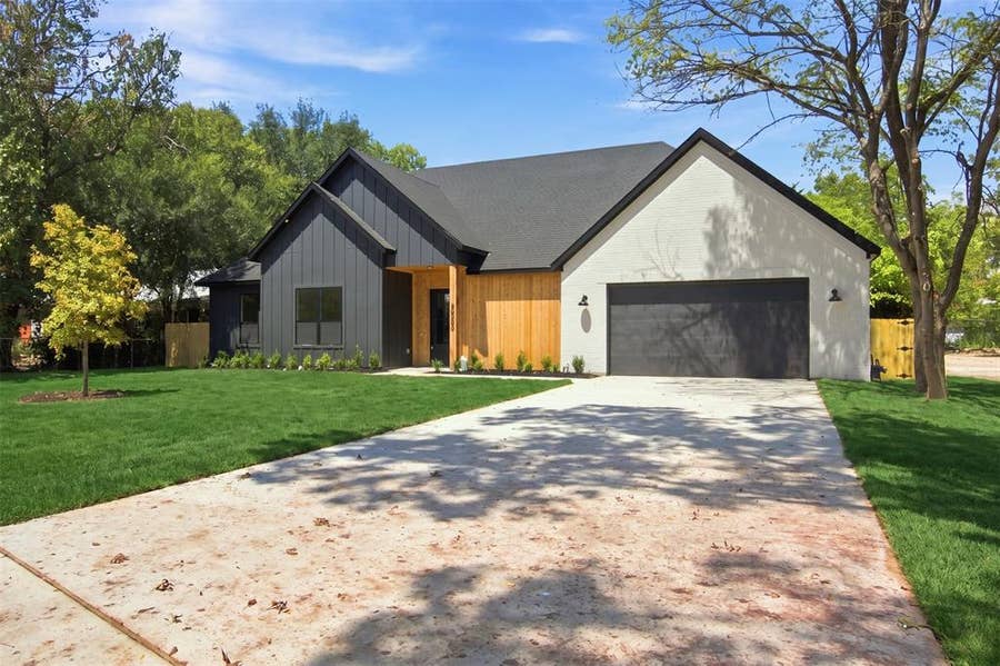Property photo for 3023 Mallory Drive, Dallas, TX