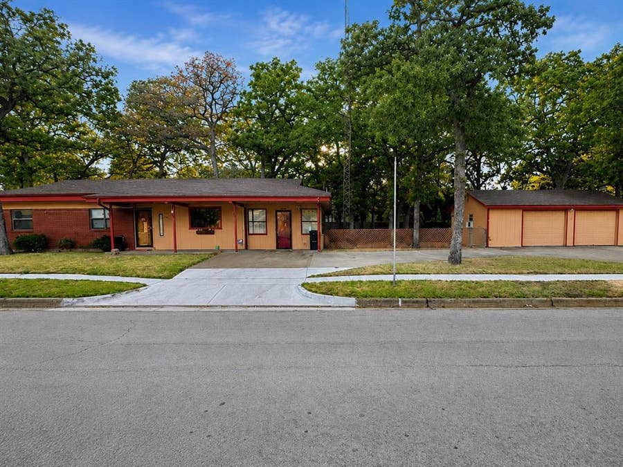 Property photo for 801 Paula Street, Kennedale, TX