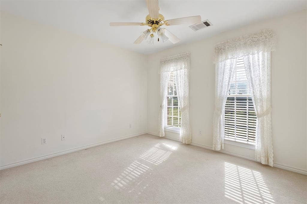 6239-B Fm 879, Ennis, TX 75119 6239-B Fm 879, Ennis, TX 75119