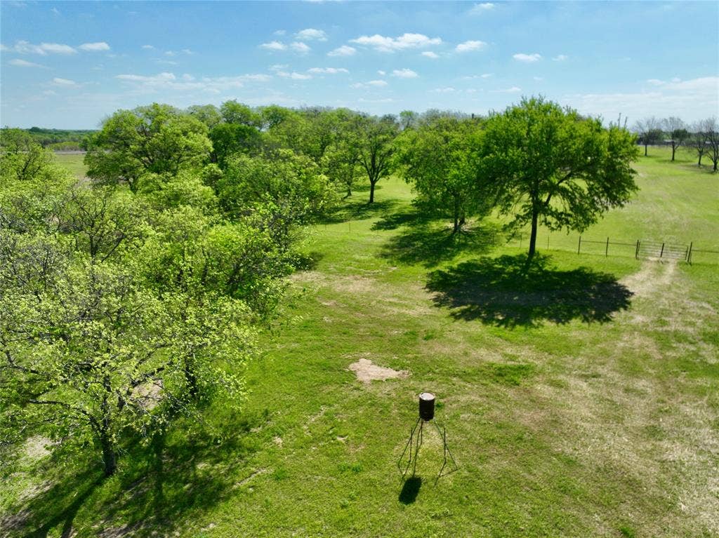 6239-B Fm 879, Ennis, TX 75119 6239-B Fm 879, Ennis, TX 75119
