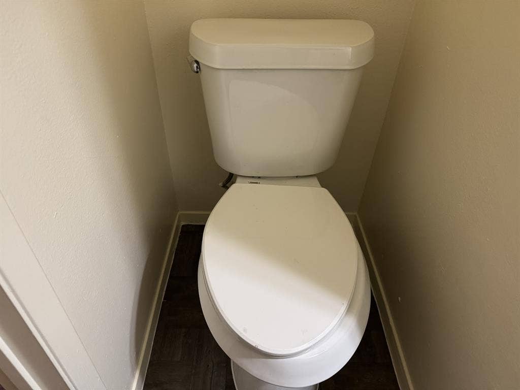 2802 Wimbledon Court, #D, Garland, TX 75041 Half Bath