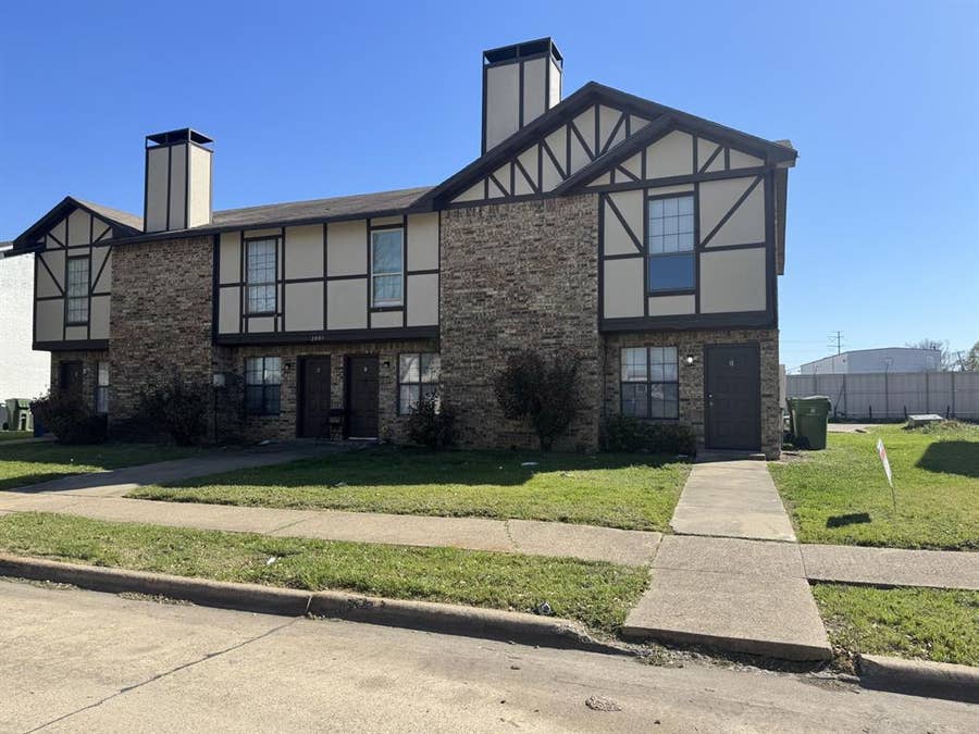 Property photo for 2802 Wimbledon Court, #D, Garland, TX