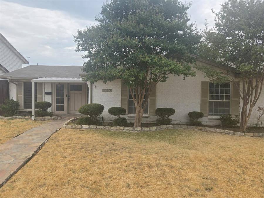 Property photo for 1117 Mill River Drive, Garland, TX