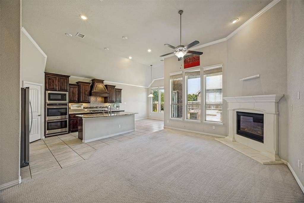 801 Feathering Way, Plano, TX 75074 801 Feathering Way, Plano, TX 75074