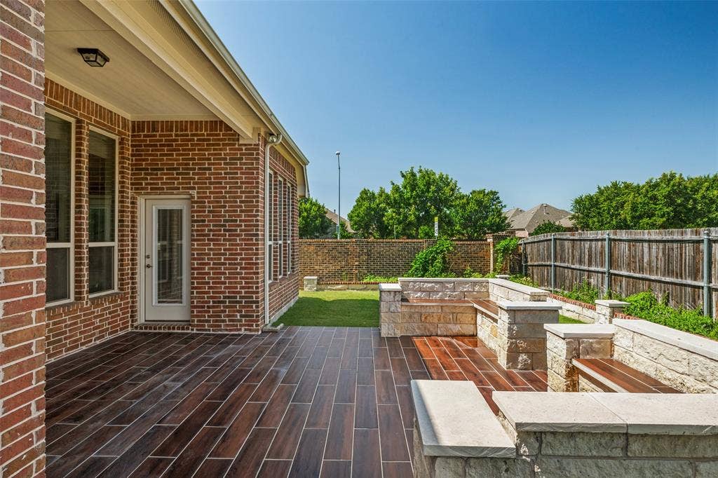 801 Feathering Way, Plano, TX 75074 801 Feathering Way, Plano, TX 75074