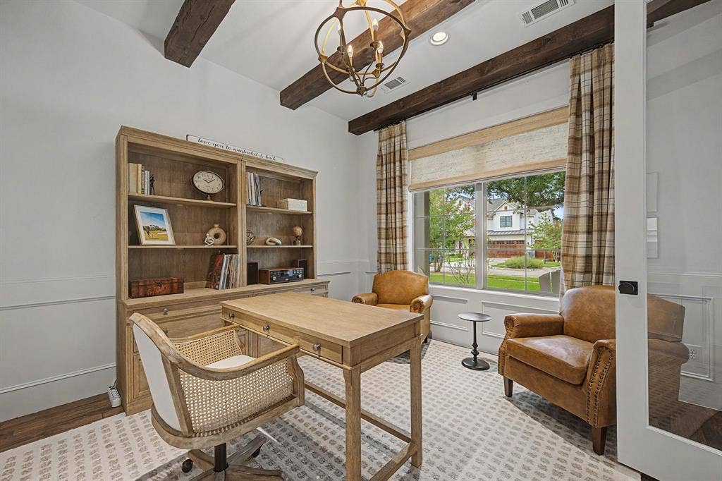 559 Coolair Drive, Dallas, TX 75218 Office