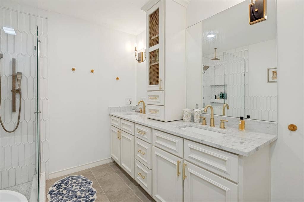 6234 Bandera Avenue, #D, Dallas, TX 75225 6234 Bandera Avenue, #D, Dallas, TX 75225