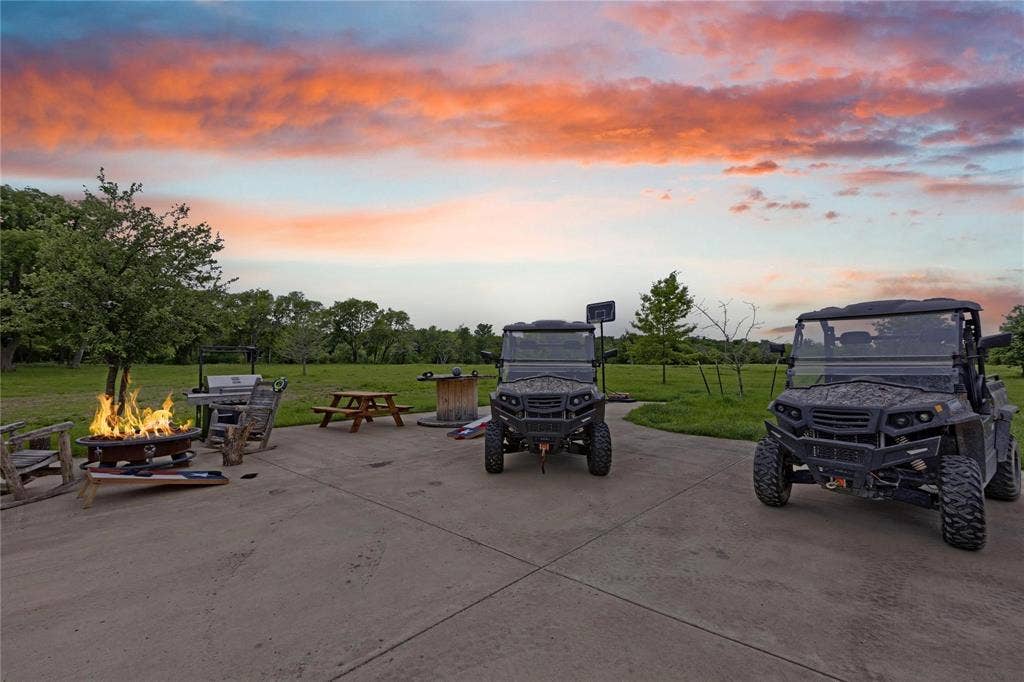 400 Bethel Road, Waxahachie, TX 75167 400 Bethel Road, Waxahachie, TX 75167