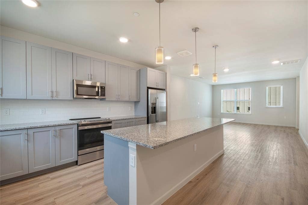 2100 Legacy Drive, #506, Plano, TX 75023 2100 Legacy Drive, #506, Plano, TX 75023