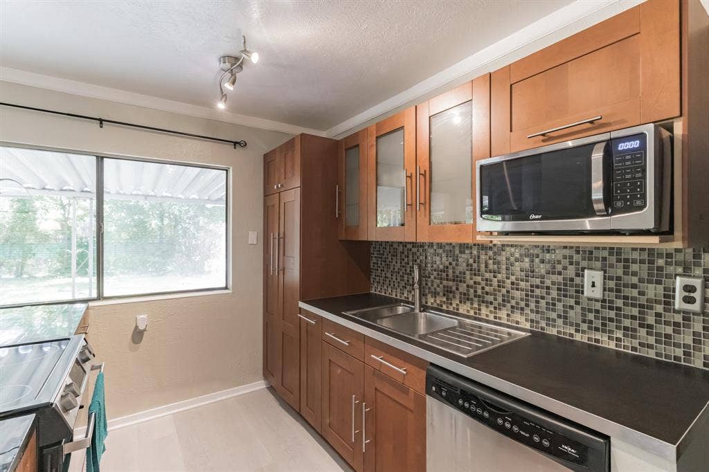 3117 San Diego Drive, Dallas, TX 75228 3117 San Diego Drive, Dallas, TX 75228
