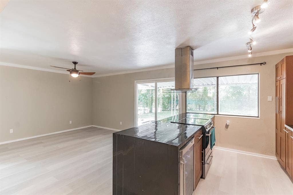 3117 San Diego Drive, Dallas, TX 75228 3117 San Diego Drive, Dallas, TX 75228
