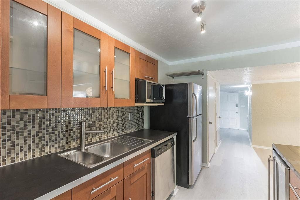 3117 San Diego Drive, Dallas, TX 75228 3117 San Diego Drive, Dallas, TX 75228