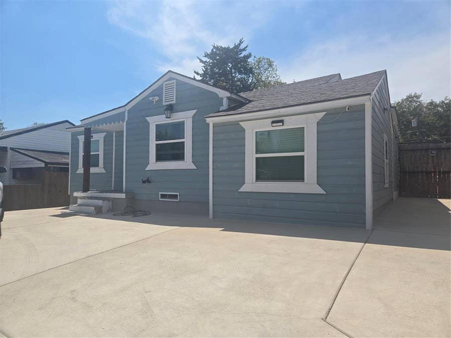 Property photo for 3211 Ramsey Avenue, Dallas, TX