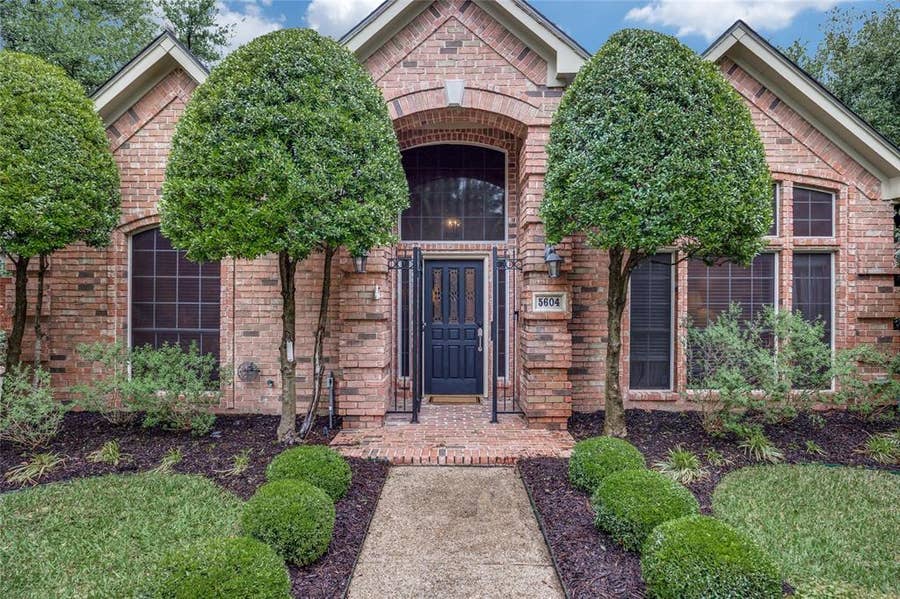 Property photo for 5604 Encore Drive, Dallas, TX