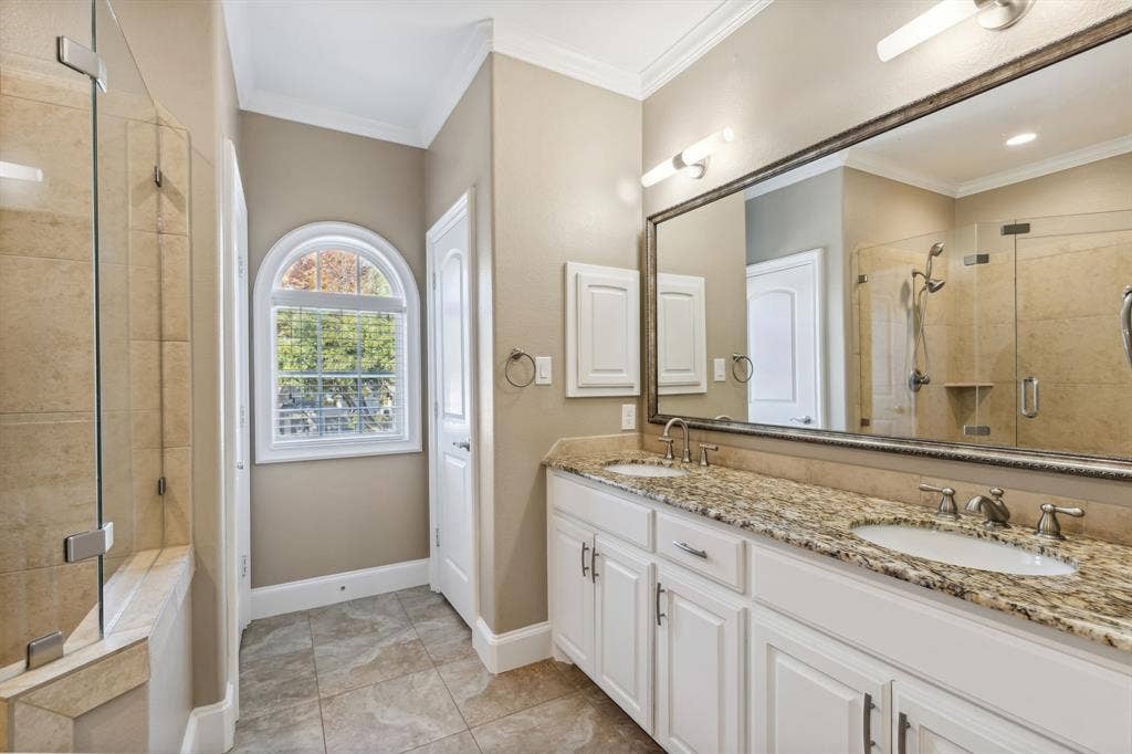 4120 Hawthorne Avenue, #2, Dallas, TX 75219 4120 Hawthorne Avenue, #2, Dallas, TX 75219