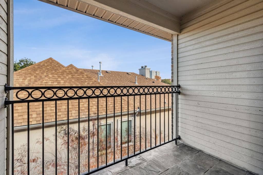 4120 Hawthorne Avenue, #2, Dallas, TX 75219 4120 Hawthorne Avenue, #2, Dallas, TX 75219