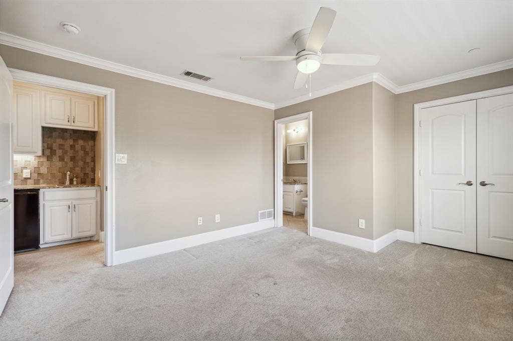 4120 Hawthorne Avenue, #2, Dallas, TX 75219 4120 Hawthorne Avenue, #2, Dallas, TX 75219