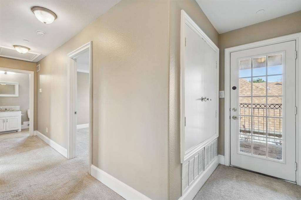 4120 Hawthorne Avenue, #2, Dallas, TX 75219 4120 Hawthorne Avenue, #2, Dallas, TX 75219