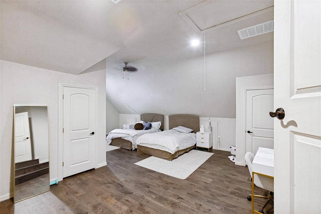 1119 Winding Brook Drive, Garland, TX 75044 1119 Winding Brook Drive, Garland, TX 75044