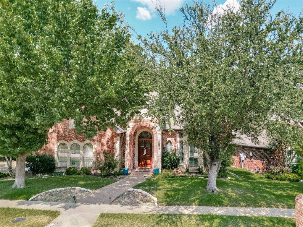 1119 Winding Brook Drive, Garland, TX 75044 1119 Winding Brook Drive, Garland, TX 75044